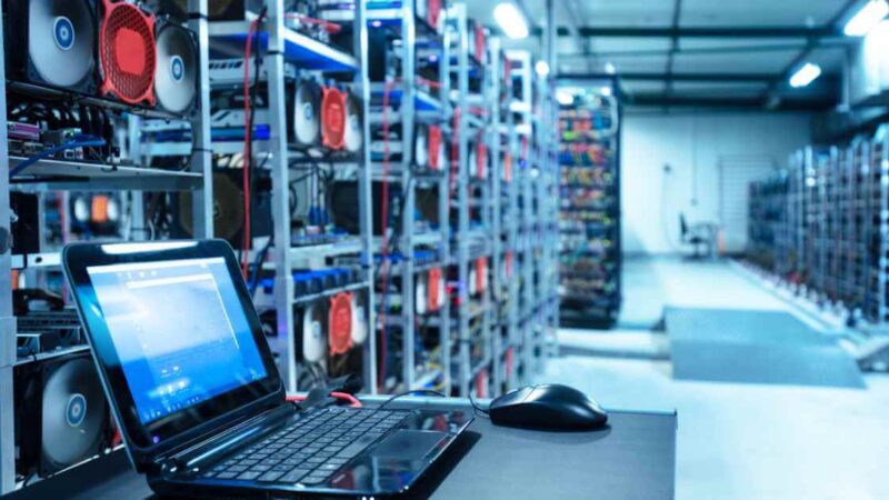Bitcoin Mining: Challenges and Solutions in 2024