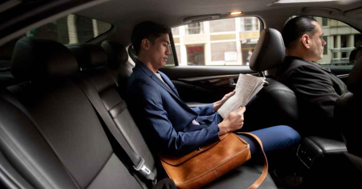 The Ultimate Guide to Choosing the Best Employee Transport Solution