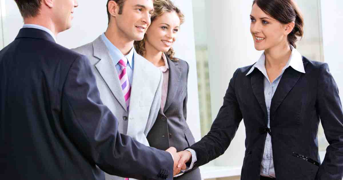 5 Strategies That Can Help You Manage a Remote Sales Team Like A Pro