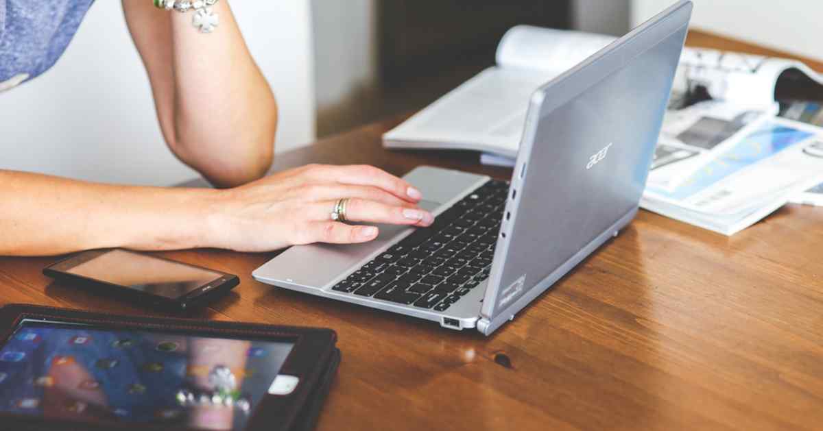 Should Your Business Hire A Guest Post Service? 5 Questions To Ask Yourself